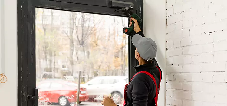 Comprehensive Door Closer Services in Sherbrooke, QC