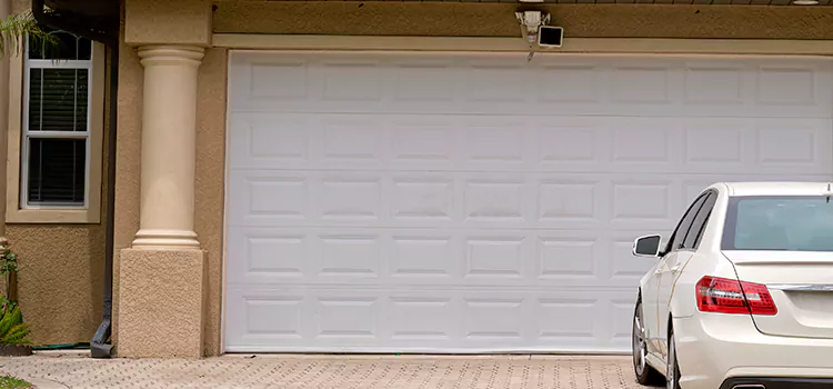 Comprehensive Garage Door Maintenance Services in Sherbrooke, QC