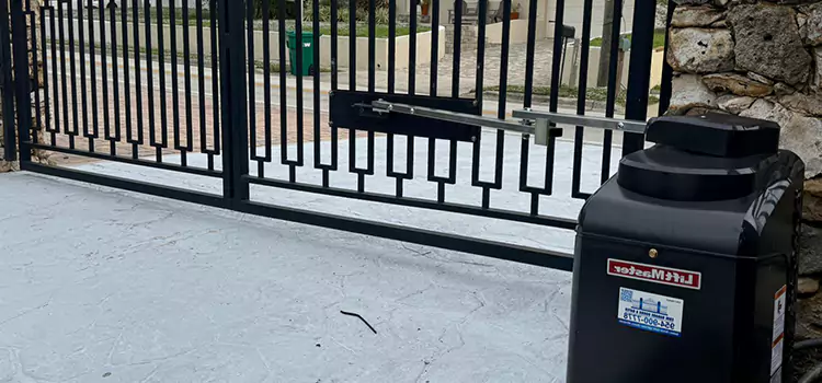 Seamless Installation and Support for Your New Gate in Sherbrooke, QC